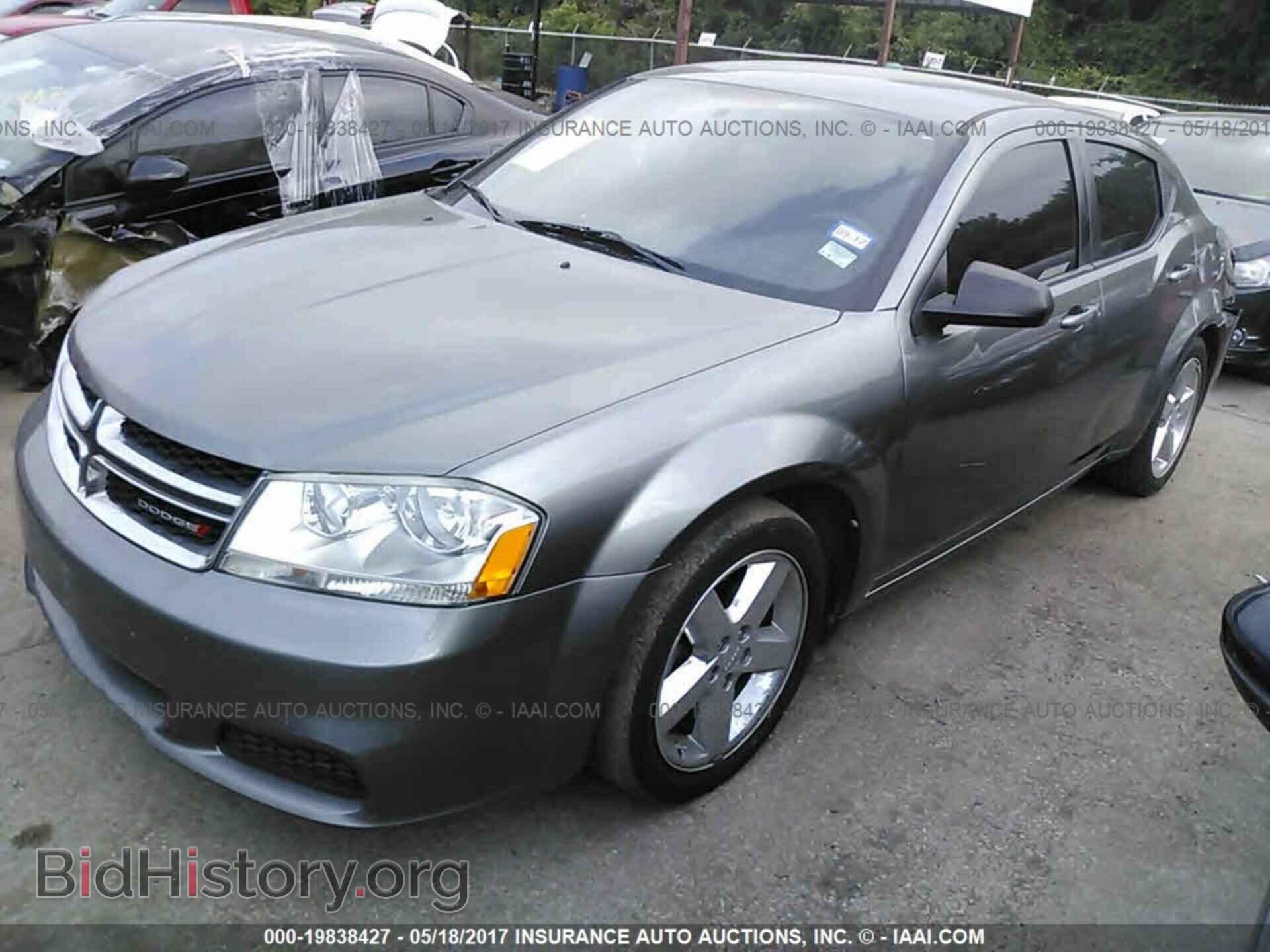 2013 Dodge Avenger - VIN: 1C3CDZAB2DN688196 - Фото 2