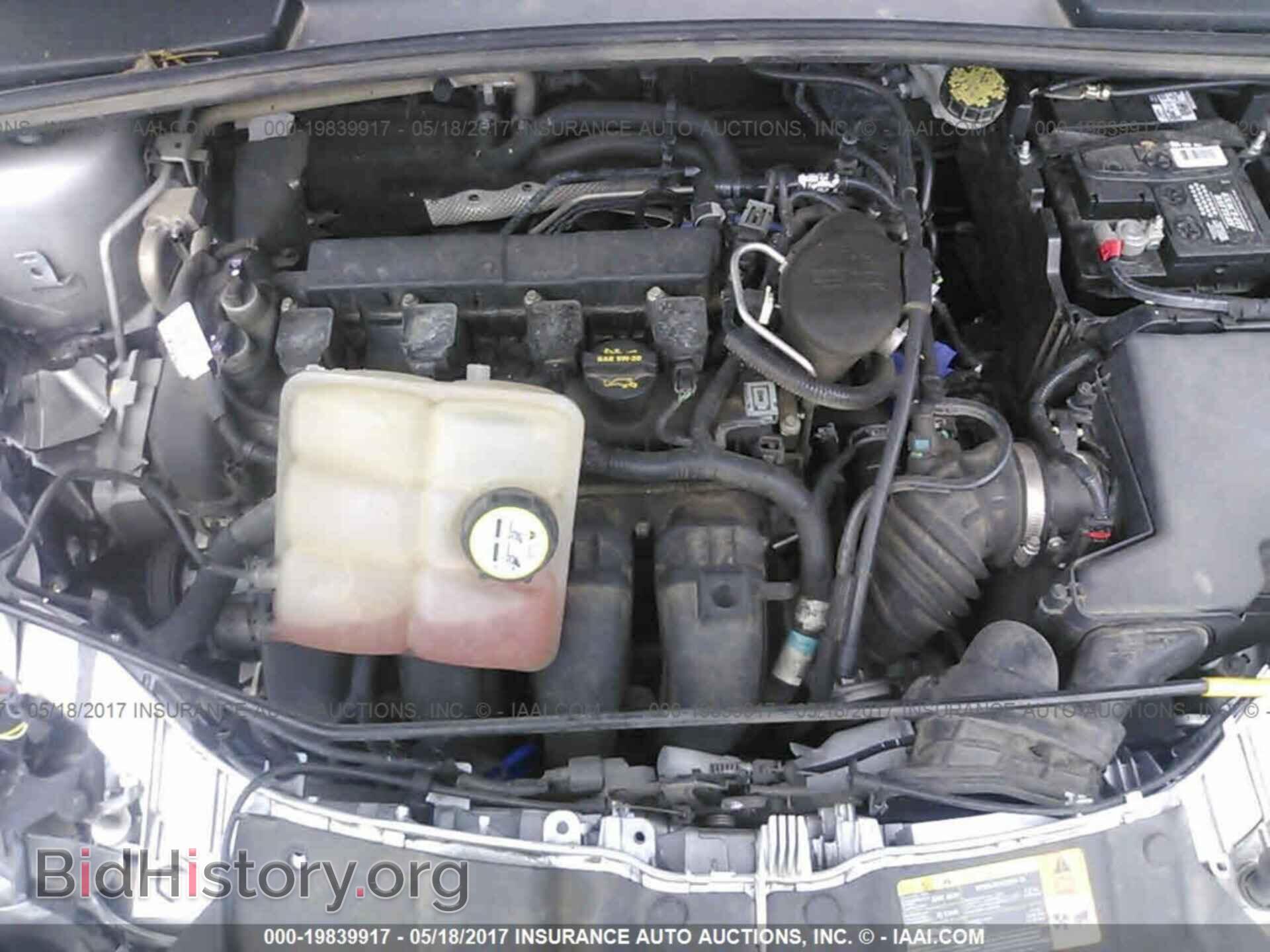 2012 Ford Focus - VIN: 1FAHP3F24CL450252 - Photo 10