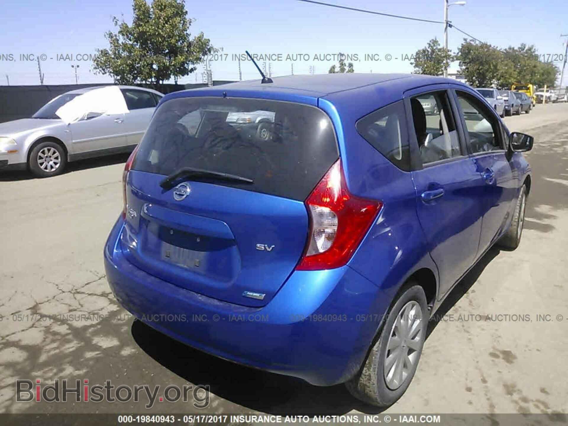 2015 Nissan Versa note - VIN: 3N1CE2CP0FL381432 - Фото 4