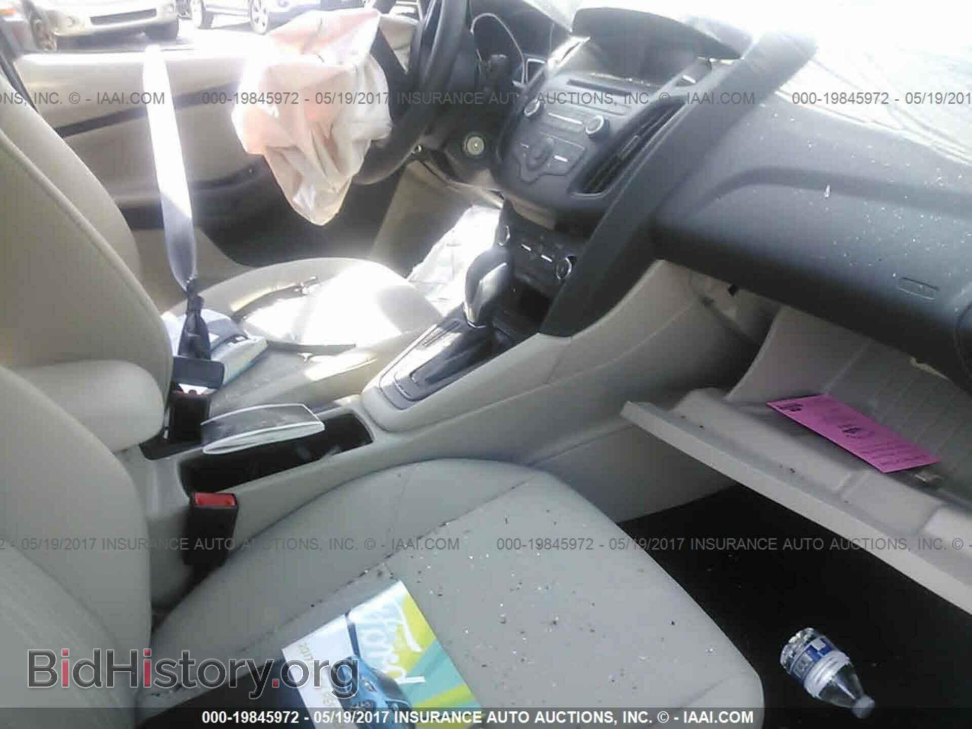 2017 Ford Focus - VIN: 1FADP3F26HL261933 - Photo 5