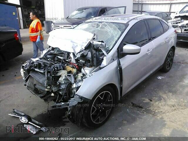 2012 Ford Focus - VIN: 1FAHP3F25CL362049 - Photo 2