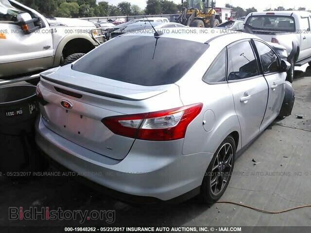 2012 Ford Focus - VIN: 1FAHP3F25CL362049 - Photo 4