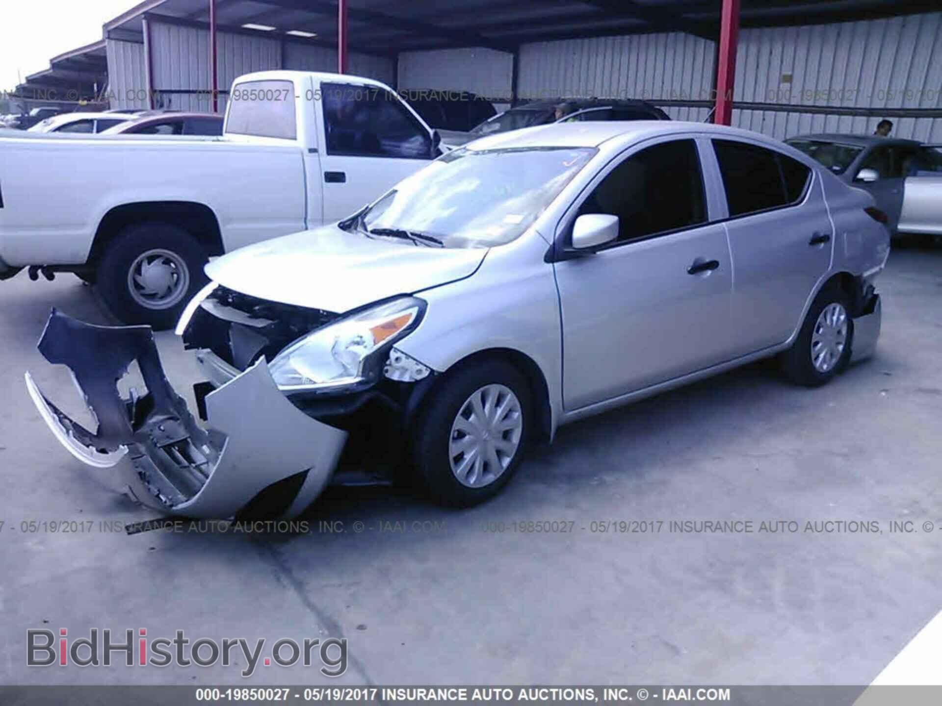 2017 Nissan Versa - VIN: 3N1CN7AP1HL822732 - Фото 2