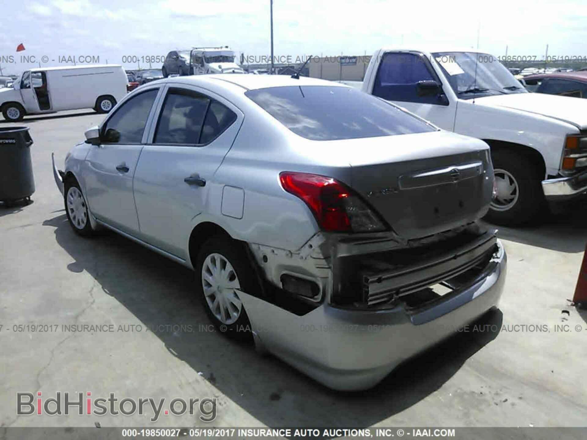 2017 Nissan Versa - VIN: 3N1CN7AP1HL822732 - Фото 3