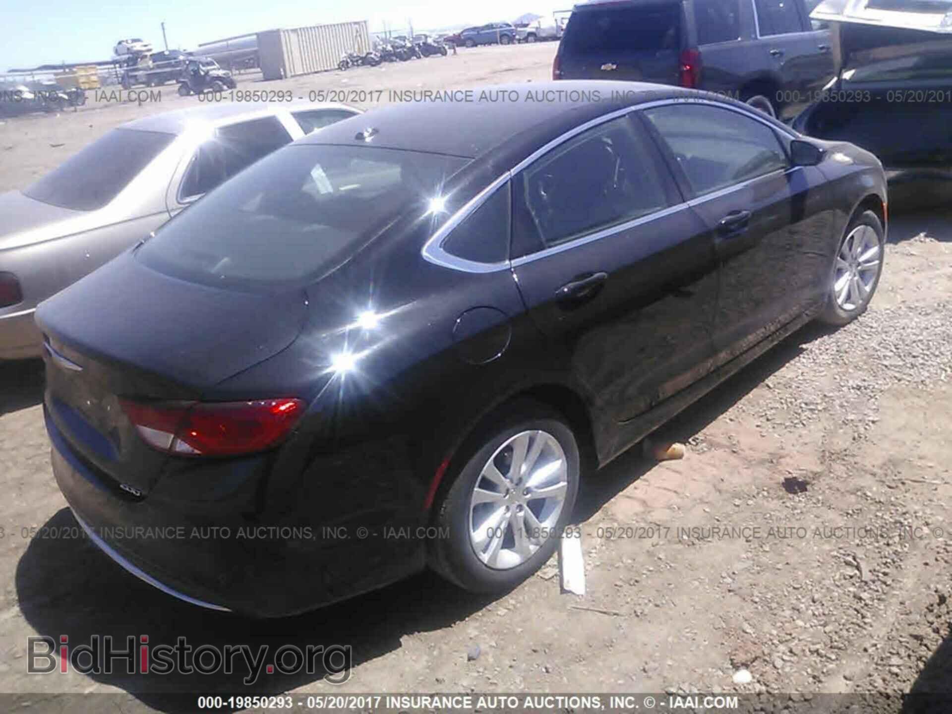 2015 Chrysler 200 - VIN: 1C3CCCAB3FN749302 - Photo 4