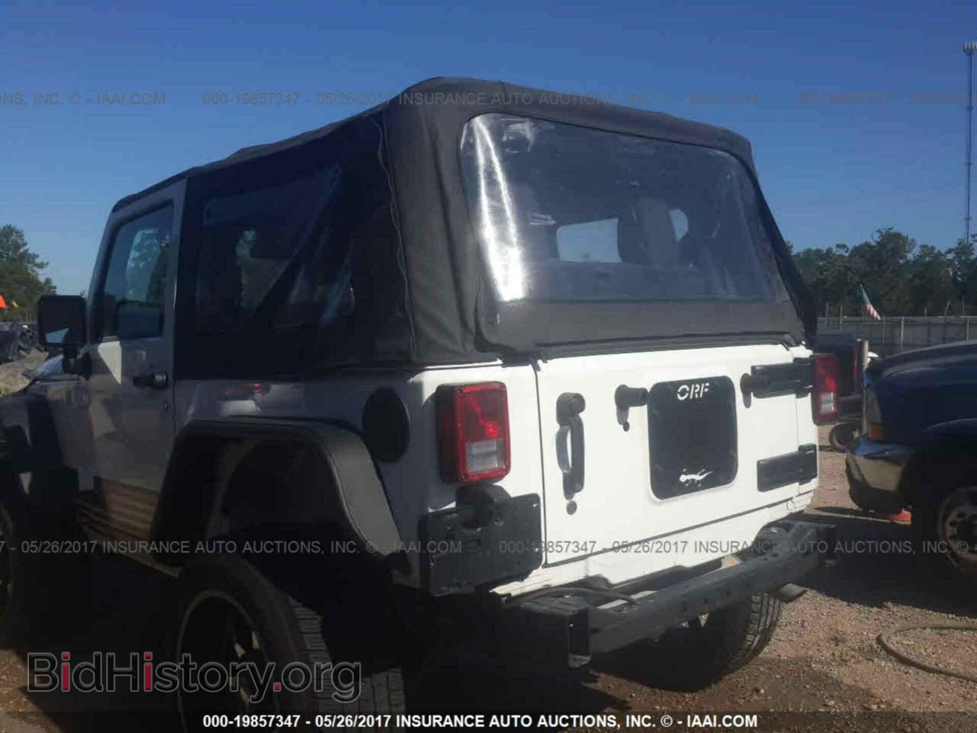 2015 Jeep Wrangler - VIN: 1C4AJWAG7FL503371 - Фото 3