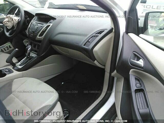 2014 Ford Focus - VIN: 1FADP3F2XEL173382 - Photo 5