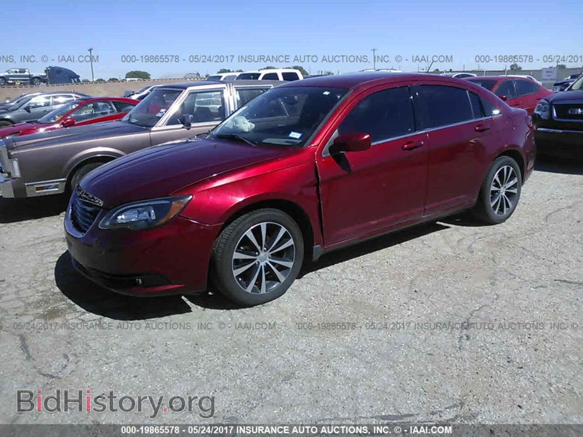2013 Chrysler 200 - VIN: 1C3CCBBB6DN617477 - Photo 2