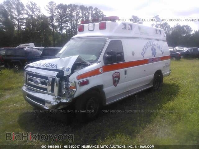 2013 Ford Econoline - VIN: 1FDSS3EL8DDB02261 - Фото 2
