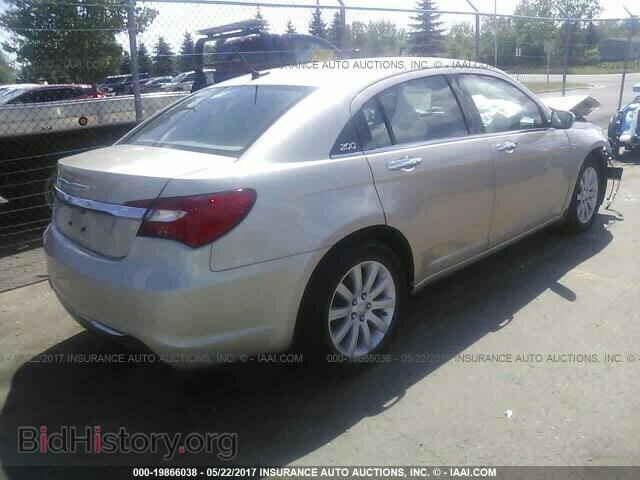 2013 Chrysler 200 - VIN: 1C3CCBCG2DN579997 - Photo 4