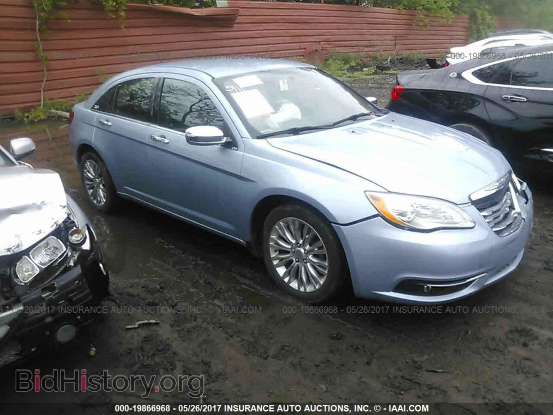 Фотография 1C3CCBCB7CN162345 - Chrysler 200 2012