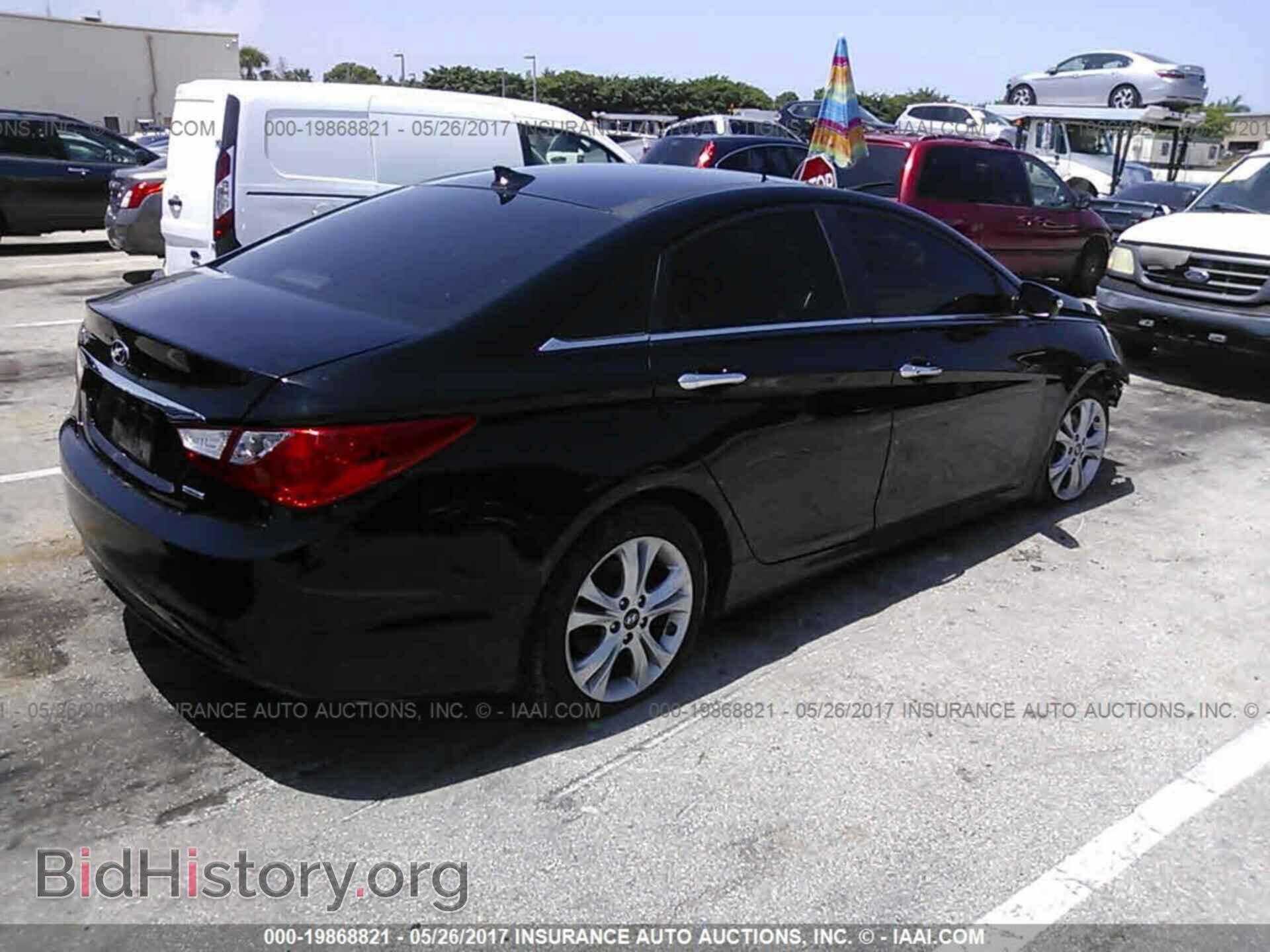 2012 Hyundai Sonata - VIN: 5NPEC4AC7CH314961 - Photo 4