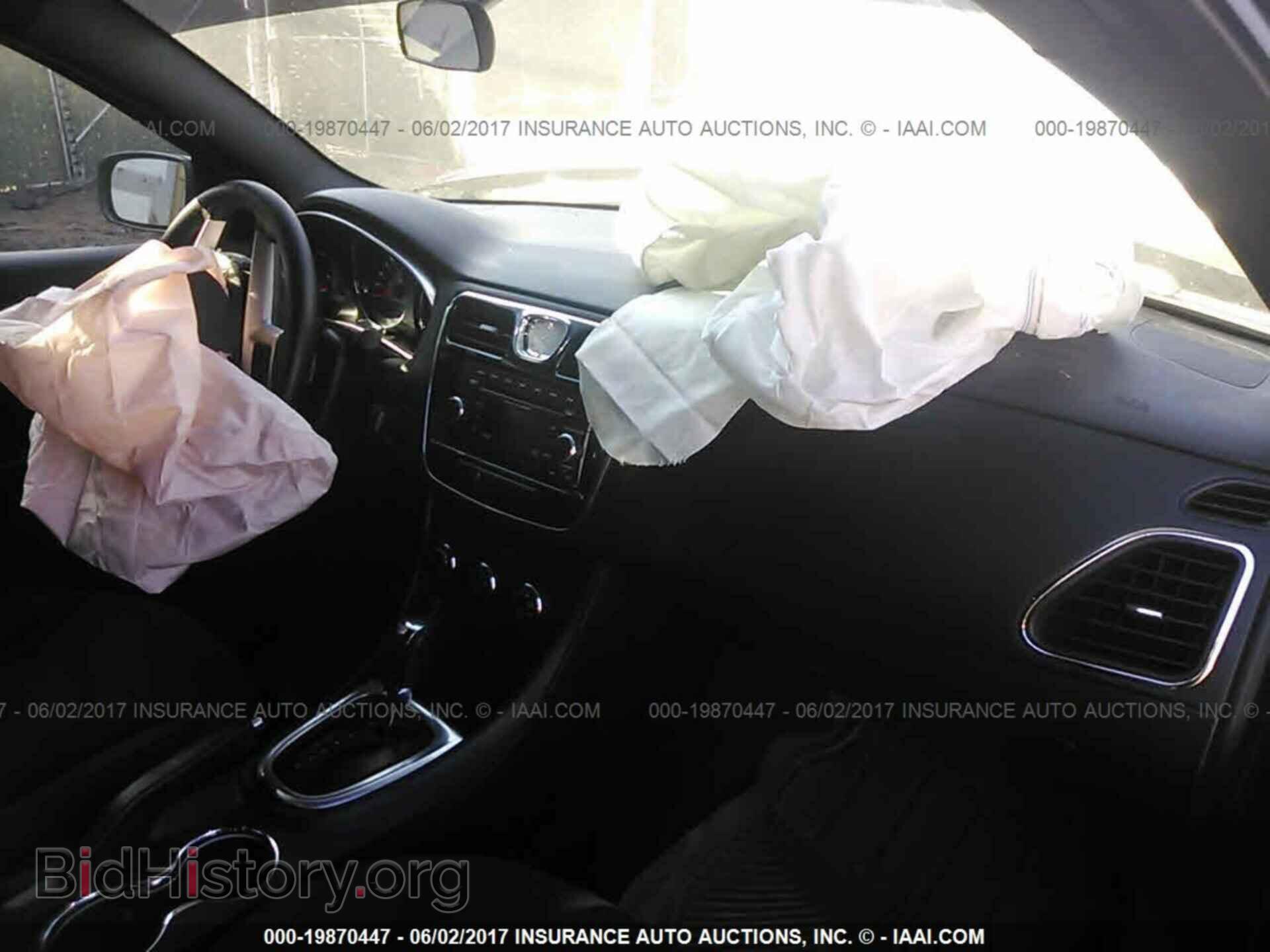 2012 Chrysler 200 - VIN: 1C3CCBBB3CN205094 - Photo 5