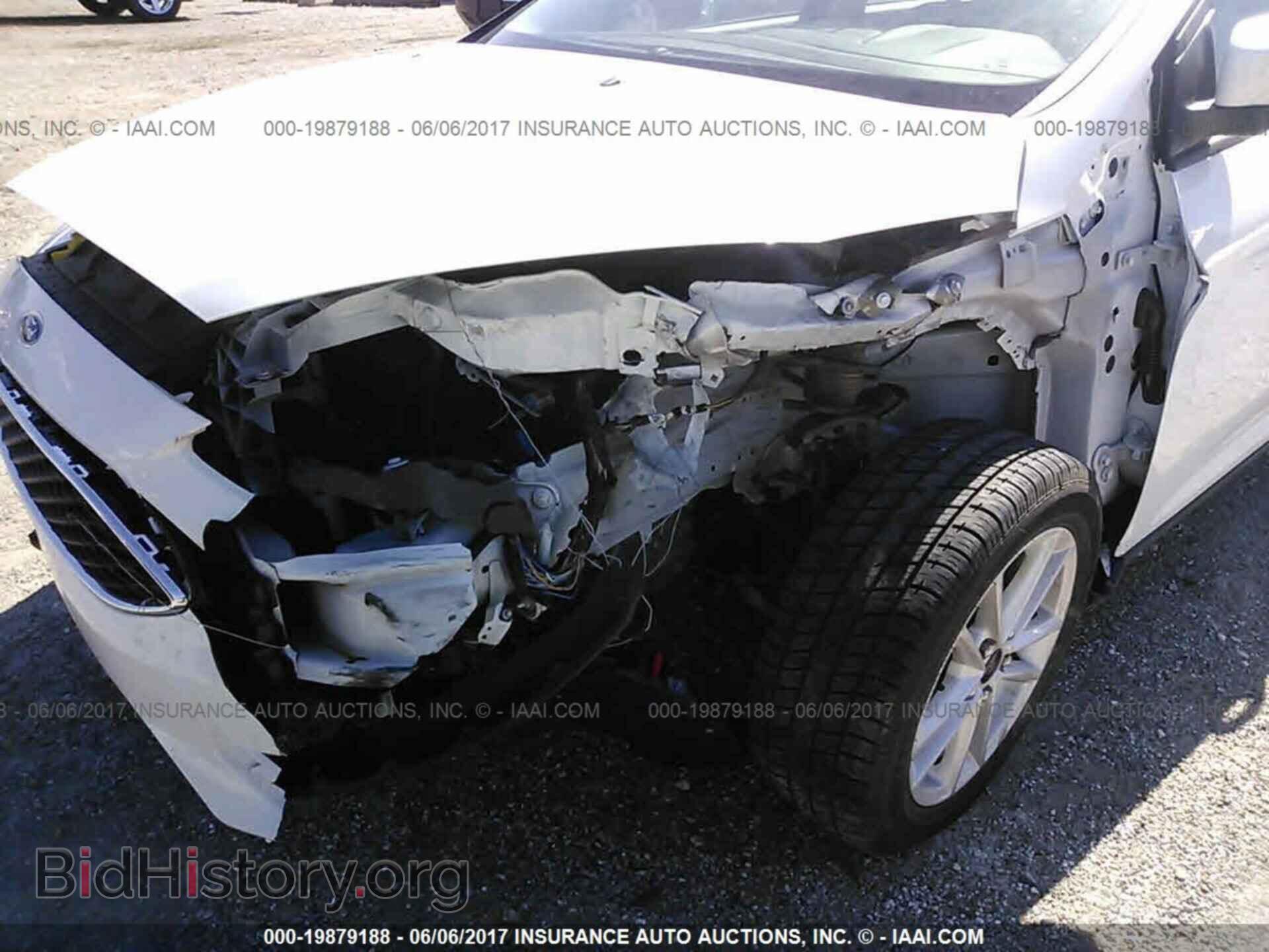 2016 Ford Focus - VIN: 1FADP3F24GL259516 - Photo 6