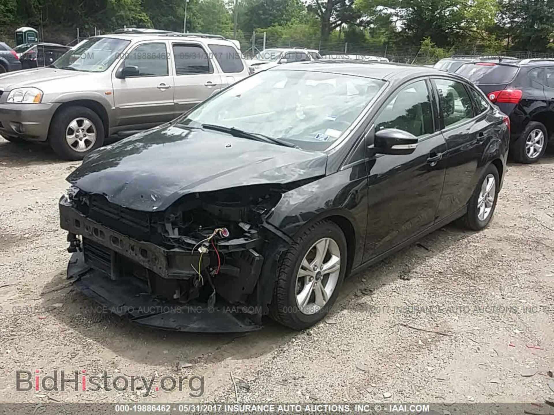 2013 Ford Focus - VIN: 1FADP3F25DL345459 - Фото 2
