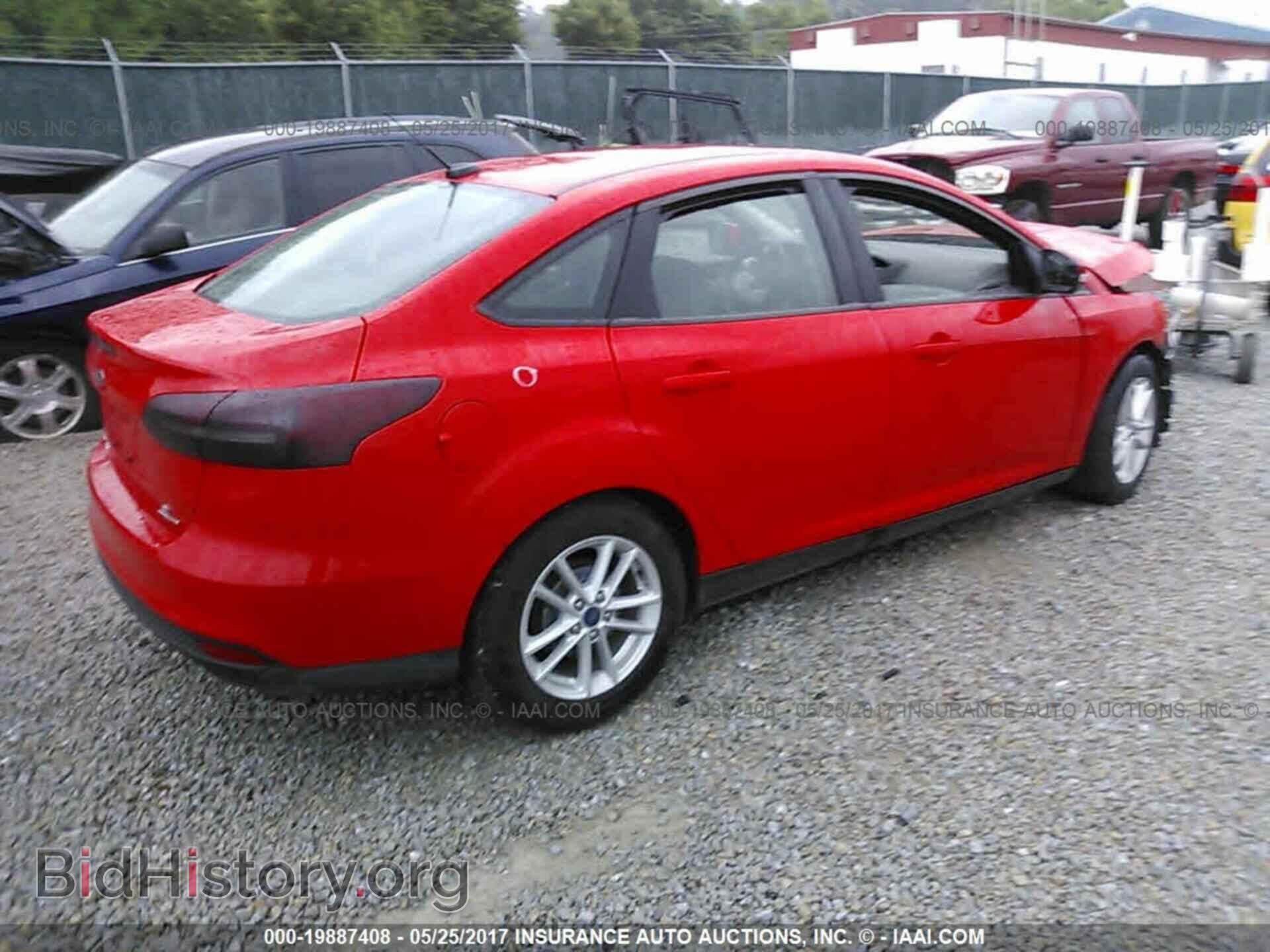 2016 Ford Focus - VIN: 1FADP3F27GL290744 - Фото 4