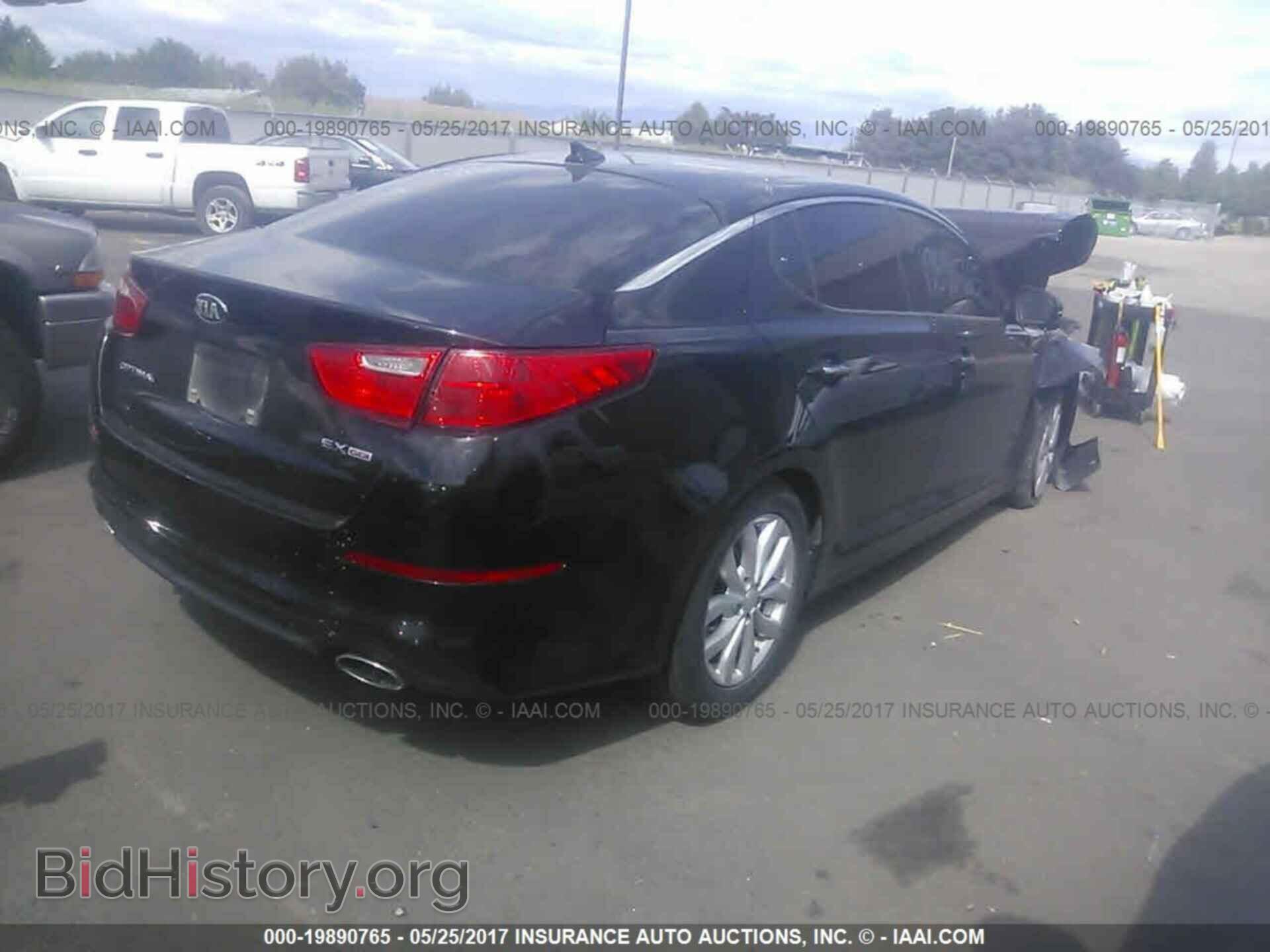 2014 Kia Optima - VIN: 5XXGN4A77EG318741 - Photo 4