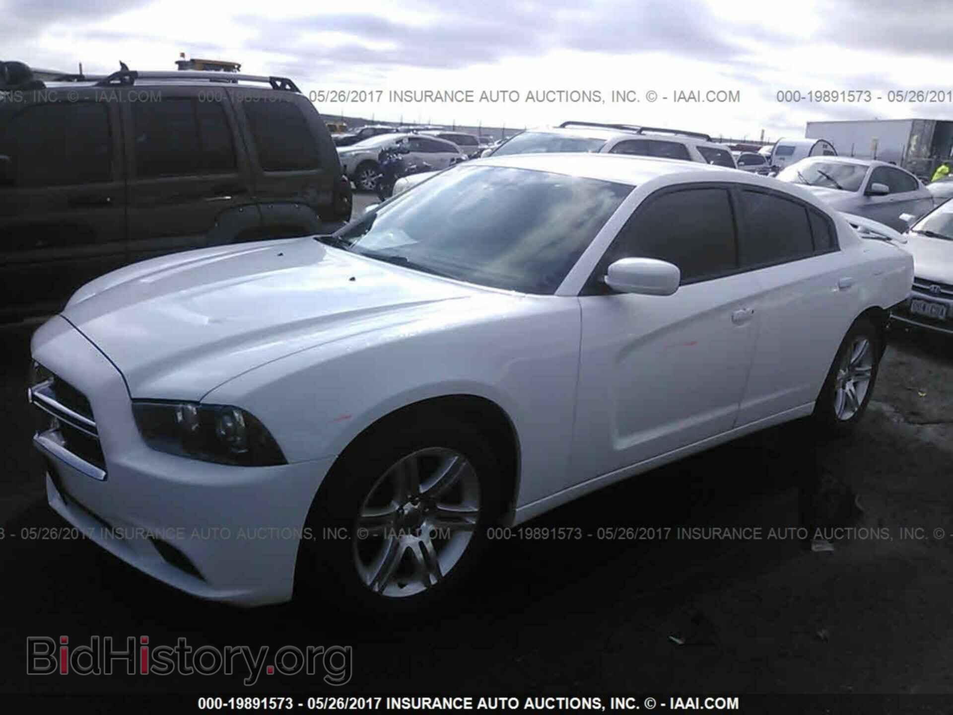 2011 Dodge Charger - VIN: 2B3CL5CTXBH610432 - Фото 2