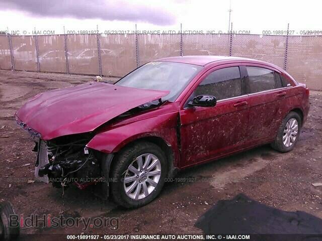 2013 Chrysler 200 - VIN: 1C3CCBBB1DN765133 - Photo 2