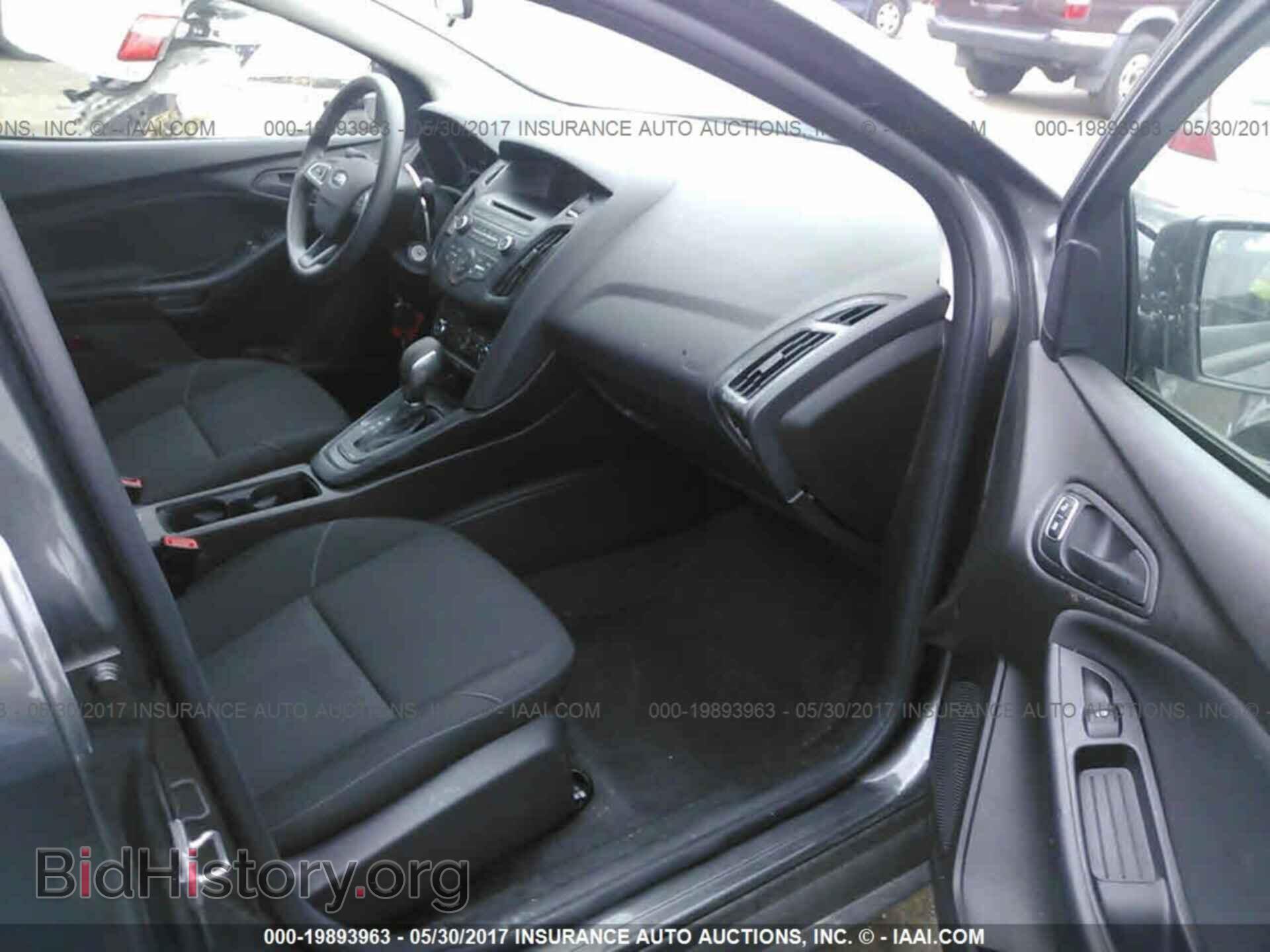 2016 Ford Focus - VIN: 1FADP3E25GL368181 - Фото 5