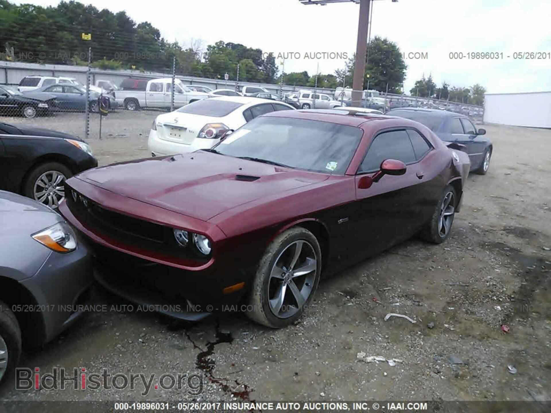 2014 Dodge Challenger - VIN: 2C3CDYAG5EH295048 - Photo 2