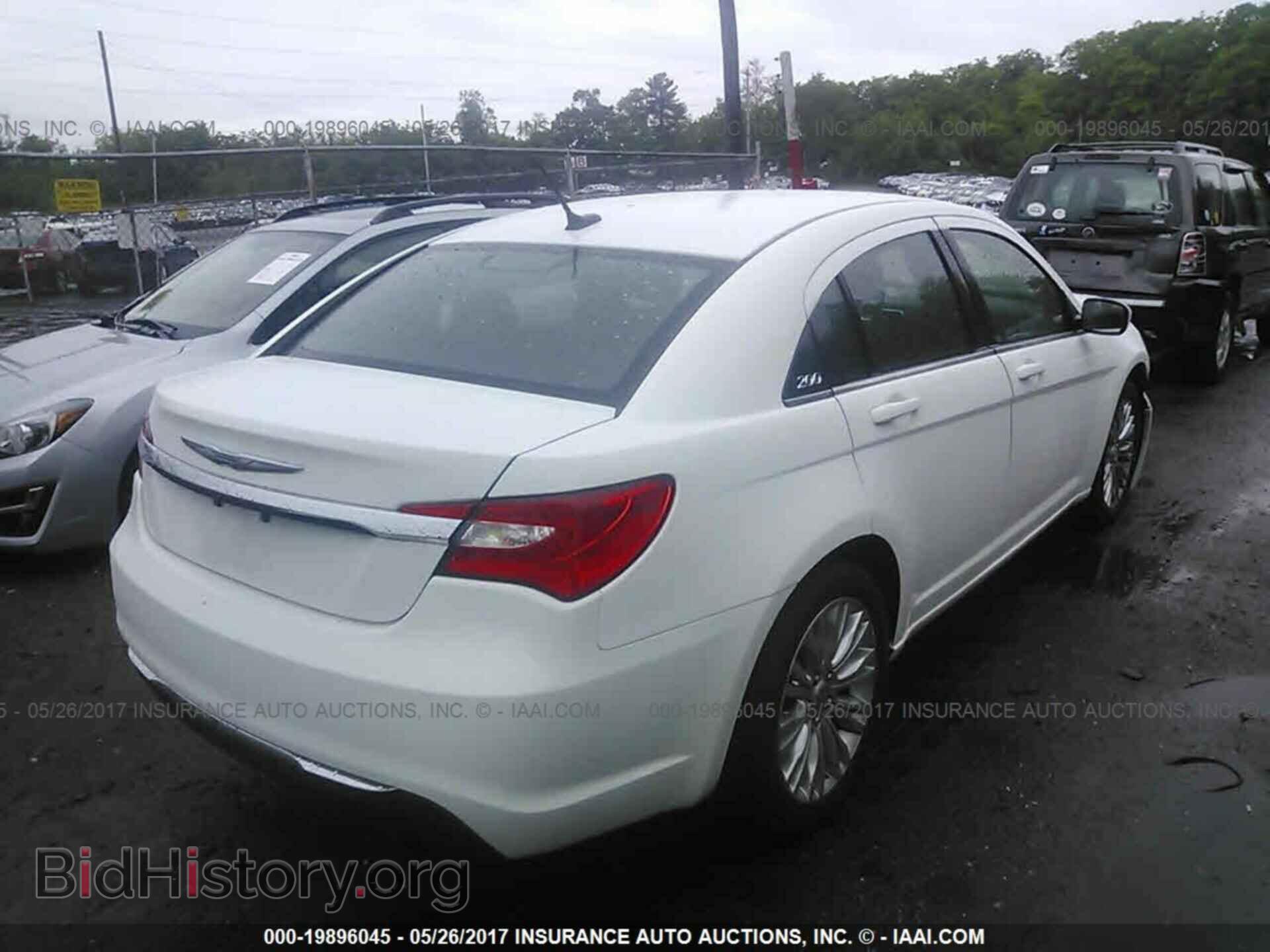 2012 Chrysler 200 - VIN: 1C3CCBAB9CN262238 - Фото 4