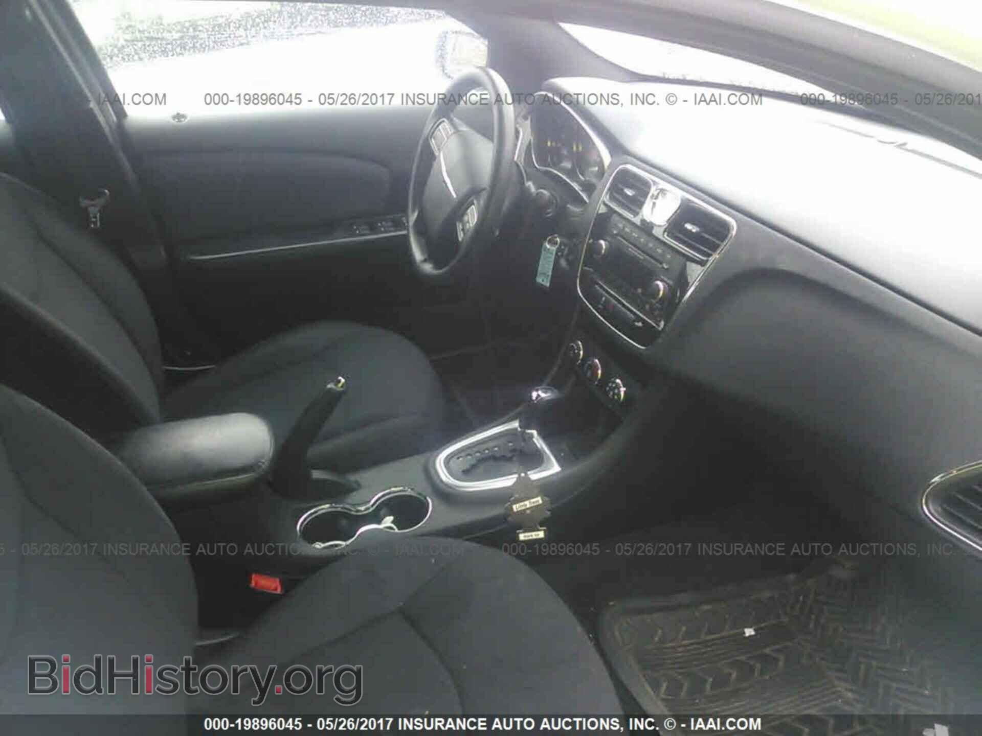 2012 Chrysler 200 - VIN: 1C3CCBAB9CN262238 - Фото 5