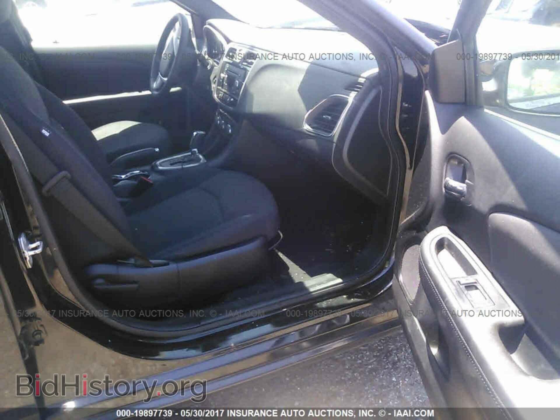 2013 Chrysler 200 - VIN: 1C3CCBBB3DN614701 - Фото 5