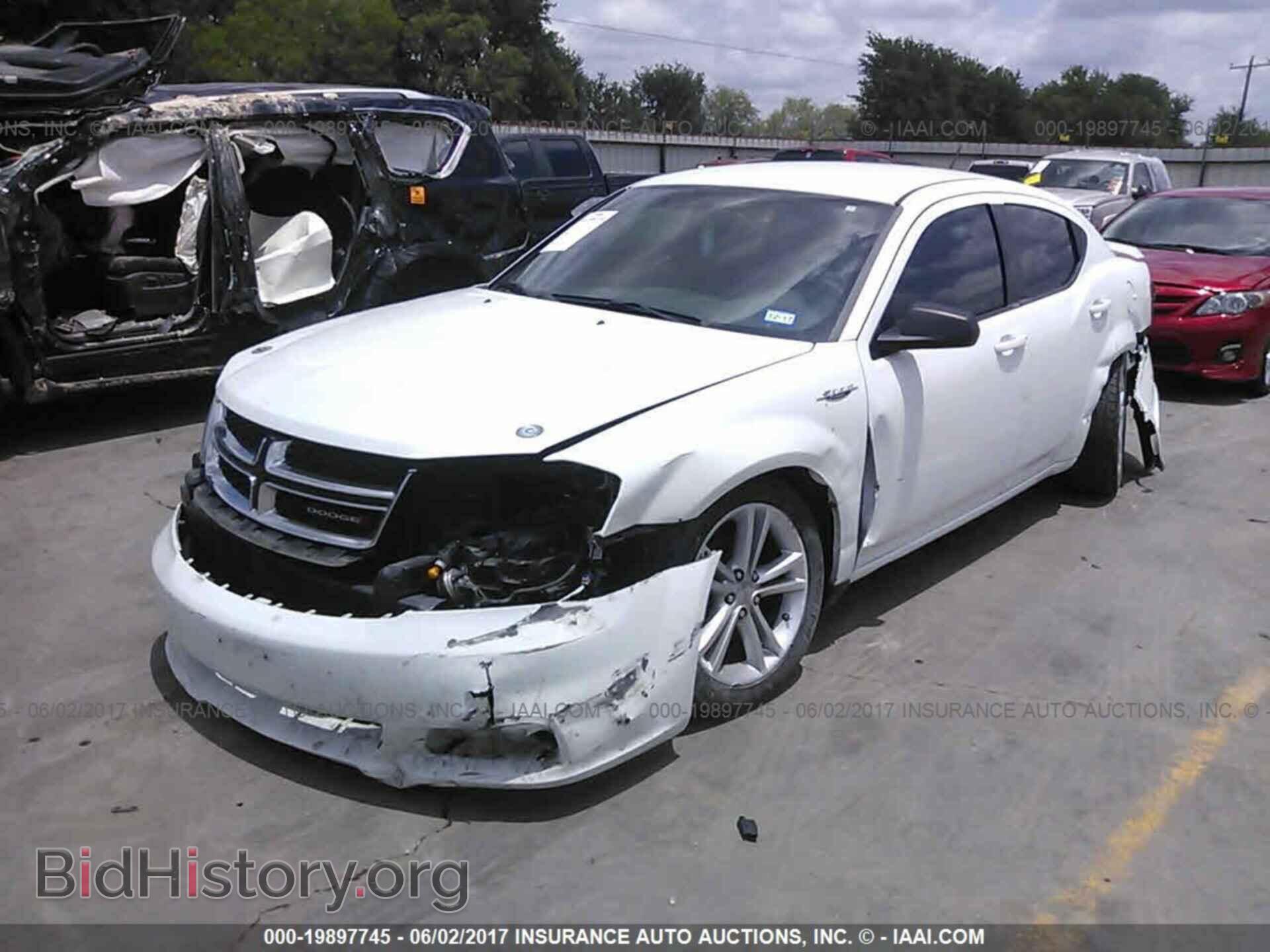 2013 Dodge Avenger - VIN: 1C3CDZAG4DN587348 - Фото 2