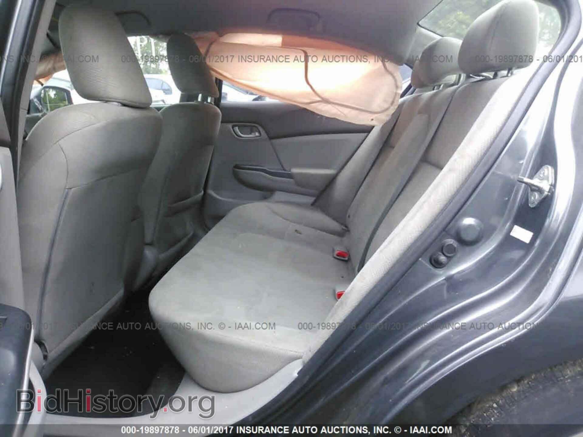 2012 Honda Civic - VIN: 2HGFB2F69CH551427 - Photo 8