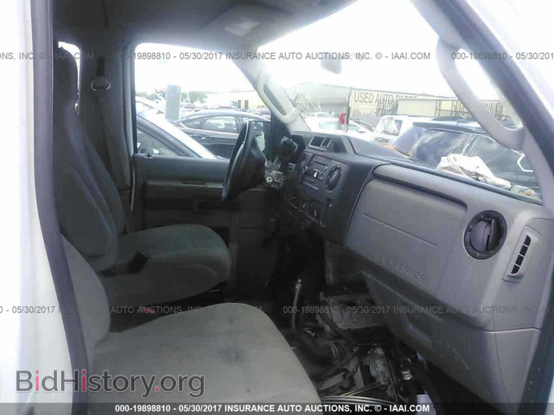 2011 Ford Econoline - VIN: 1FBSS3BLXBDB17063 - Фото 5