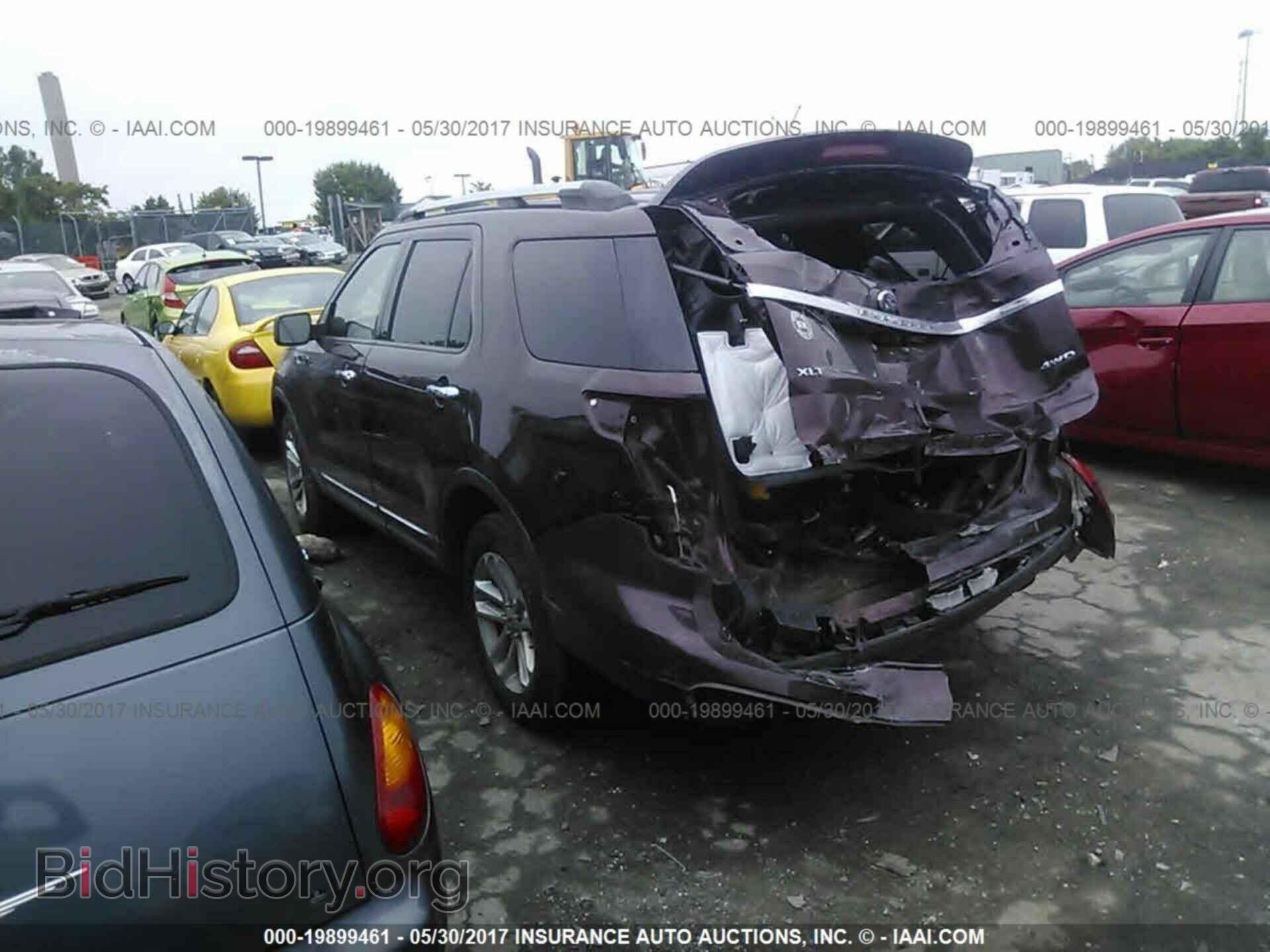 2011 Ford Explorer - VIN: 1FMHK8D84BGA13822 - Фото 3