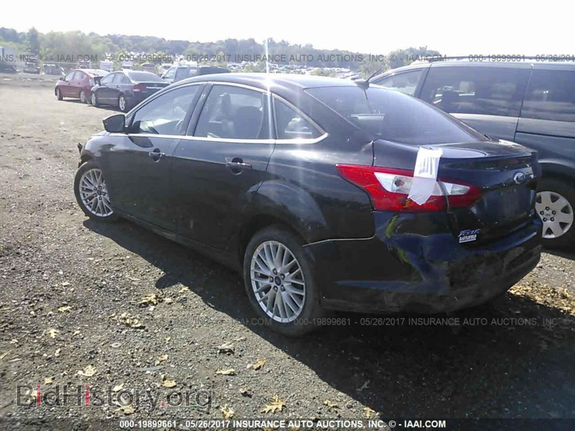 2012 Ford Focus - VIN: 1FAHP3H20CL445286 - Photo 3