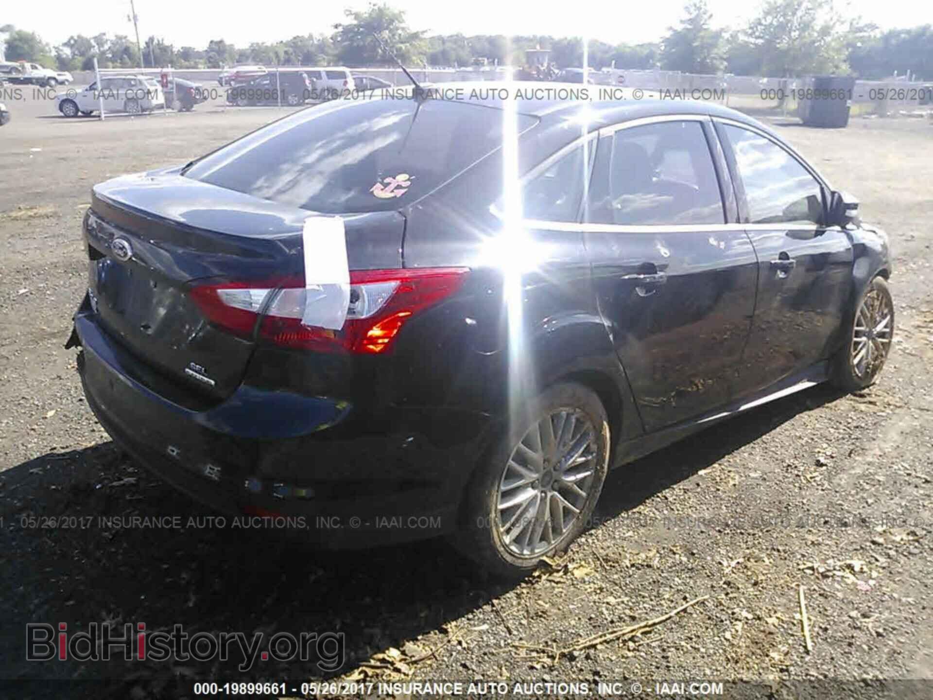 2012 Ford Focus - VIN: 1FAHP3H20CL445286 - Photo 4