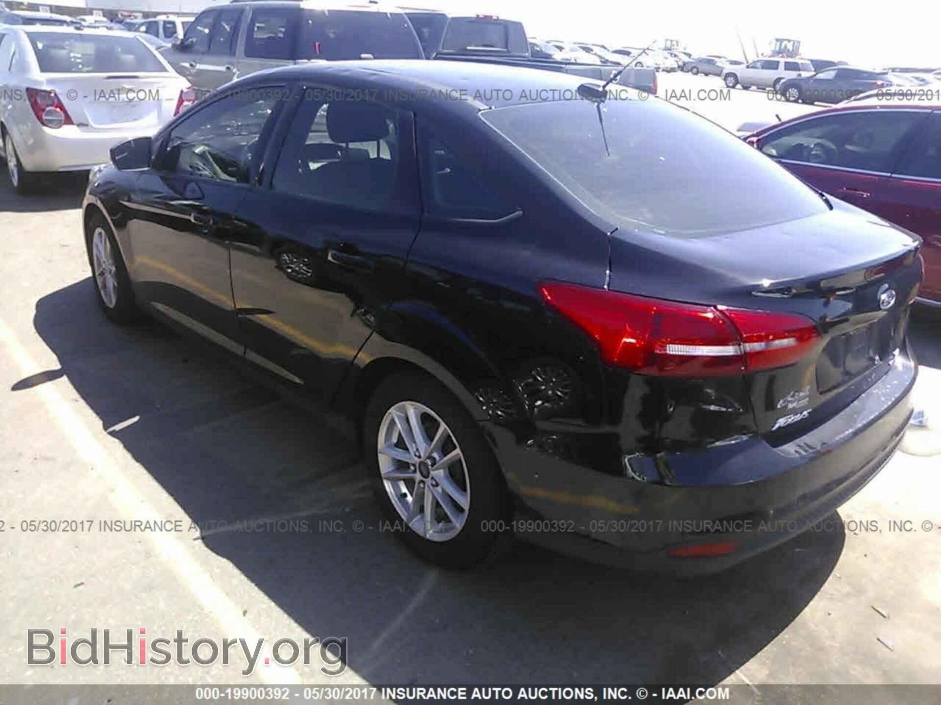 2016 Ford Focus - VIN: 1FADP3F24GL230159 - Фото 3