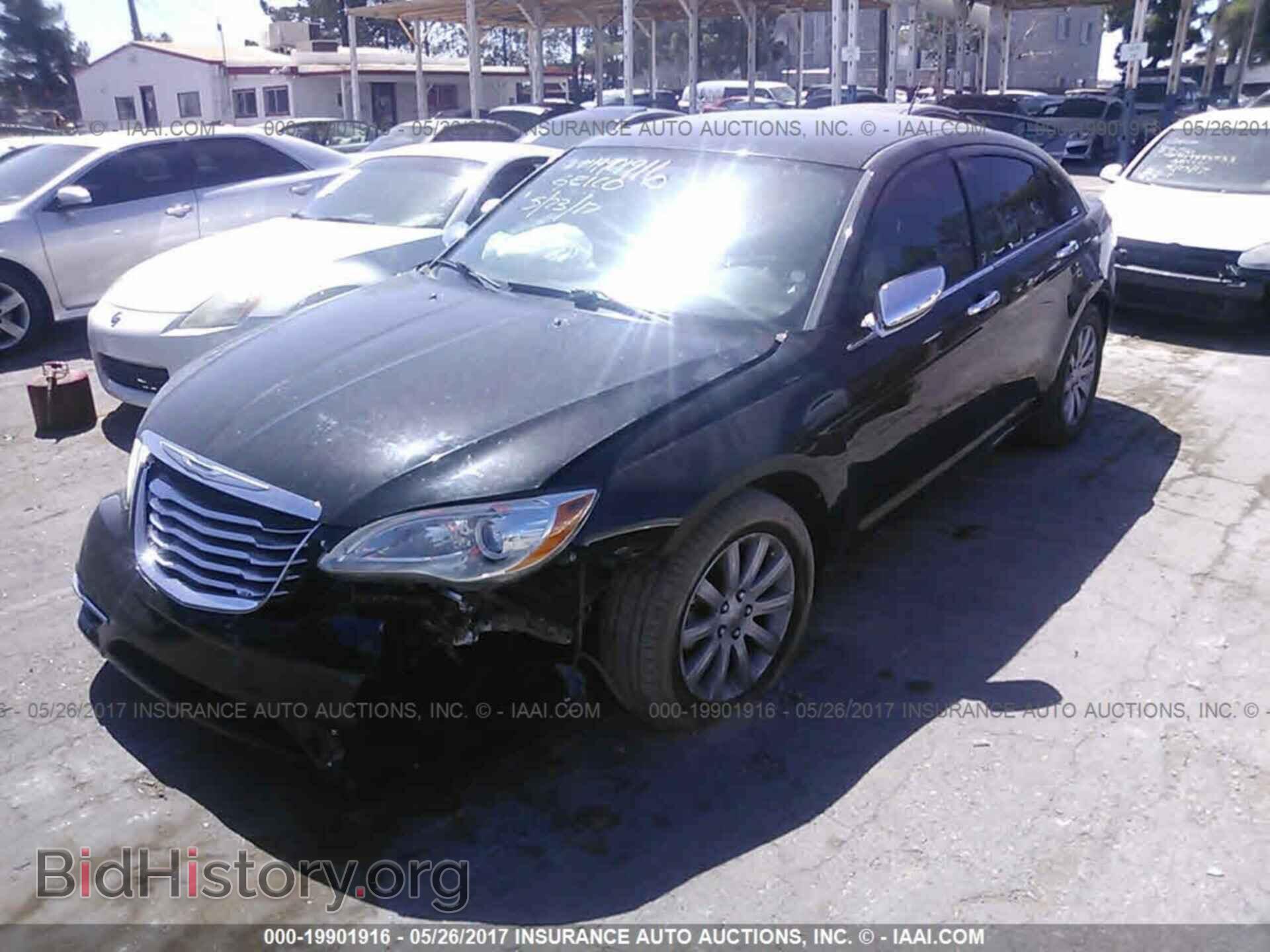 2013 Chrysler 200 - VIN: 1C3CCBCG3DN754824 - Photo 2