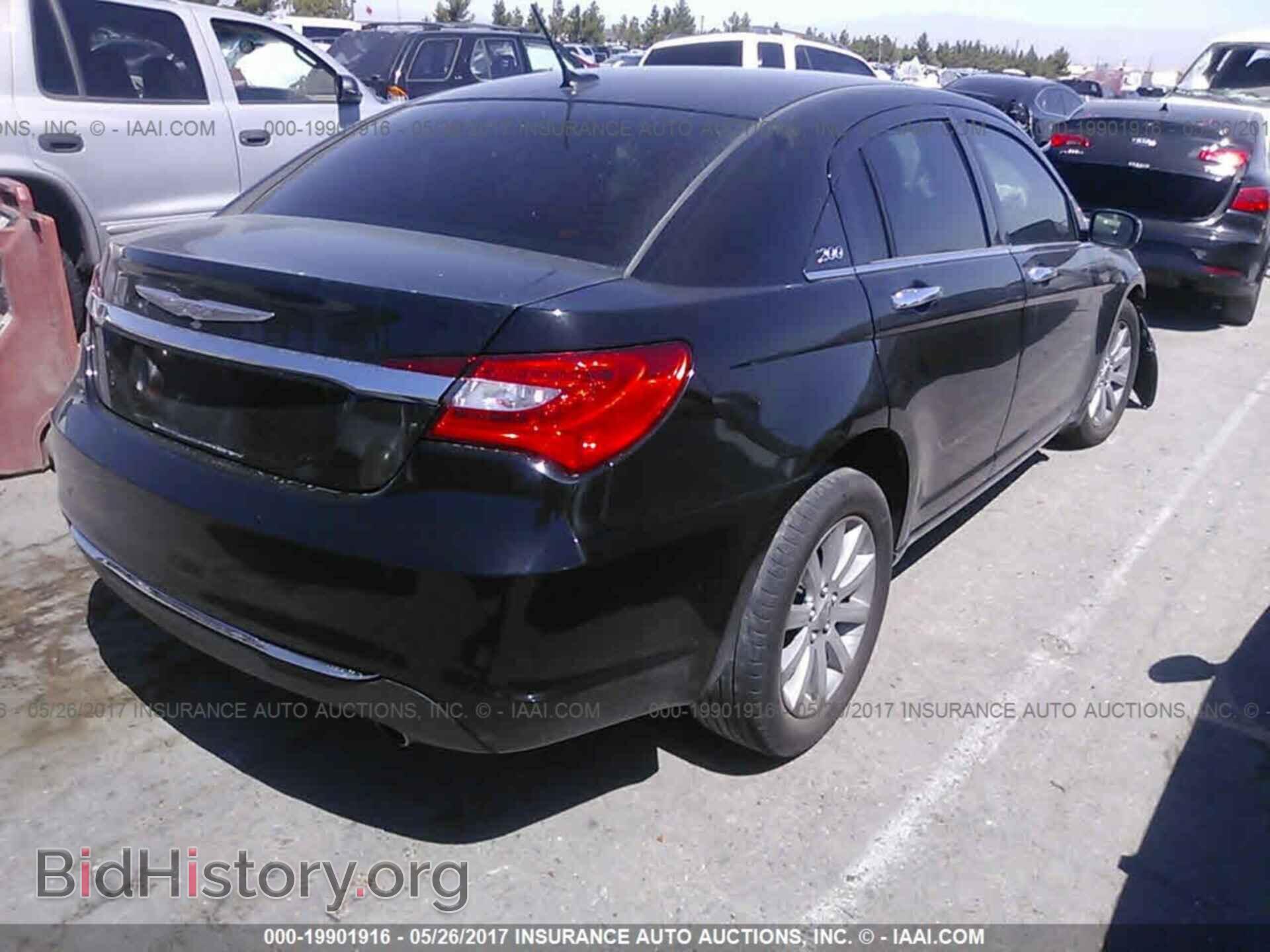 2013 Chrysler 200 - VIN: 1C3CCBCG3DN754824 - Photo 4