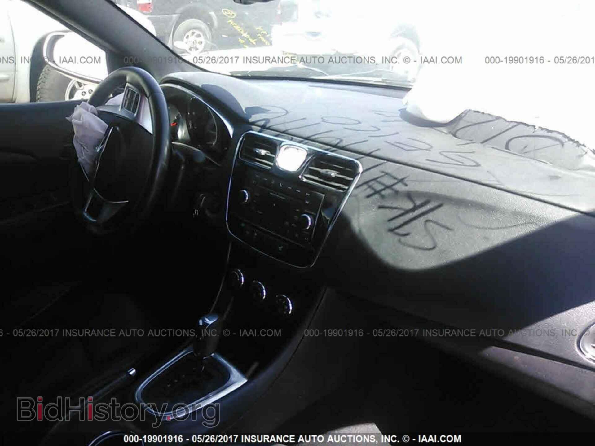 2013 Chrysler 200 - VIN: 1C3CCBCG3DN754824 - Photo 5