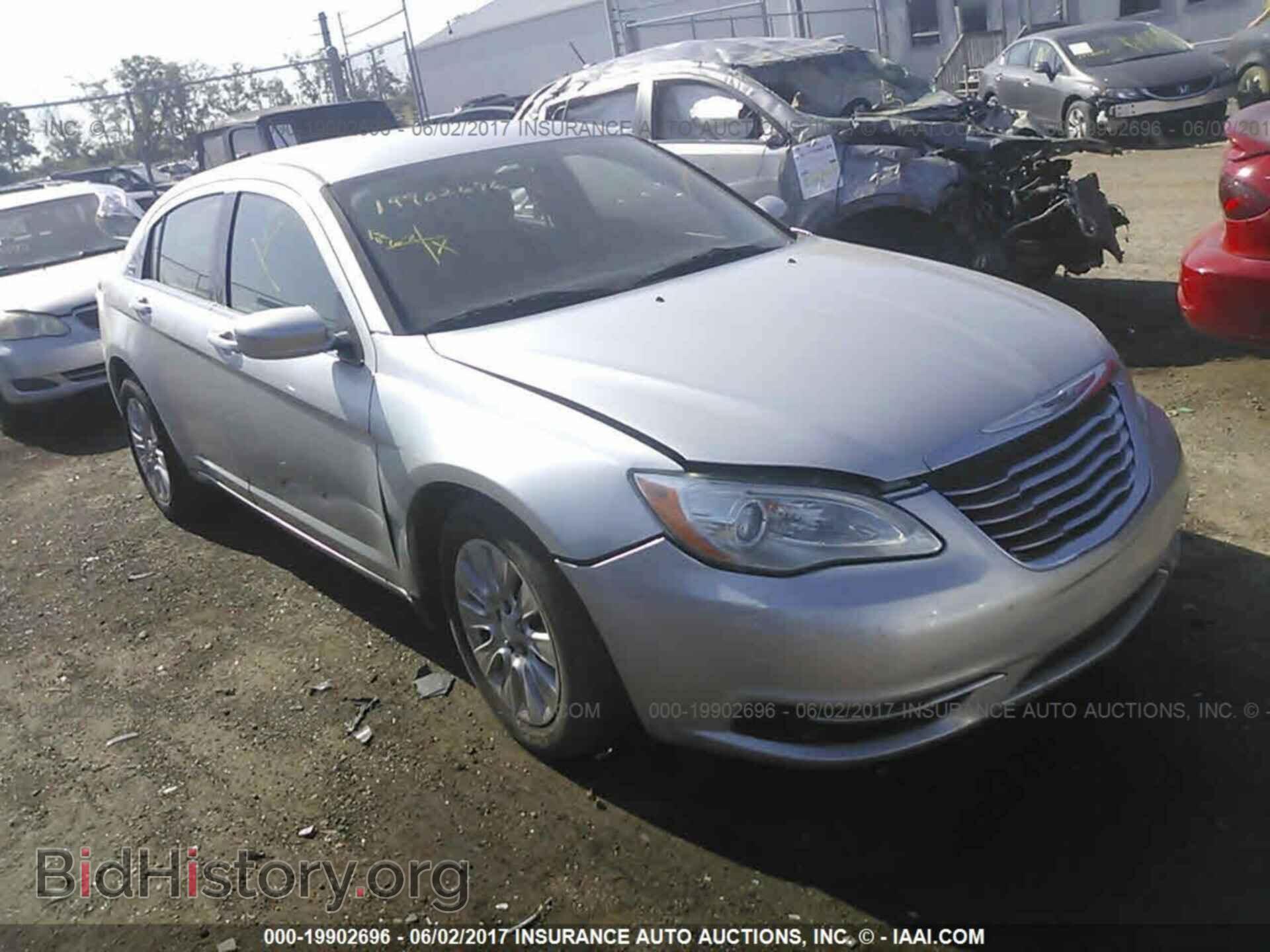 Фотография 1C3CCBAB6CN223011 - Chrysler 200 2012