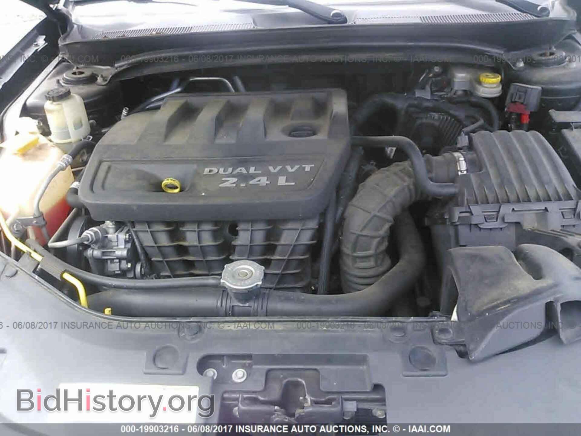 2012 Chrysler 200 - VIN: 1C3CCBBB1CN278562 - Фото 10