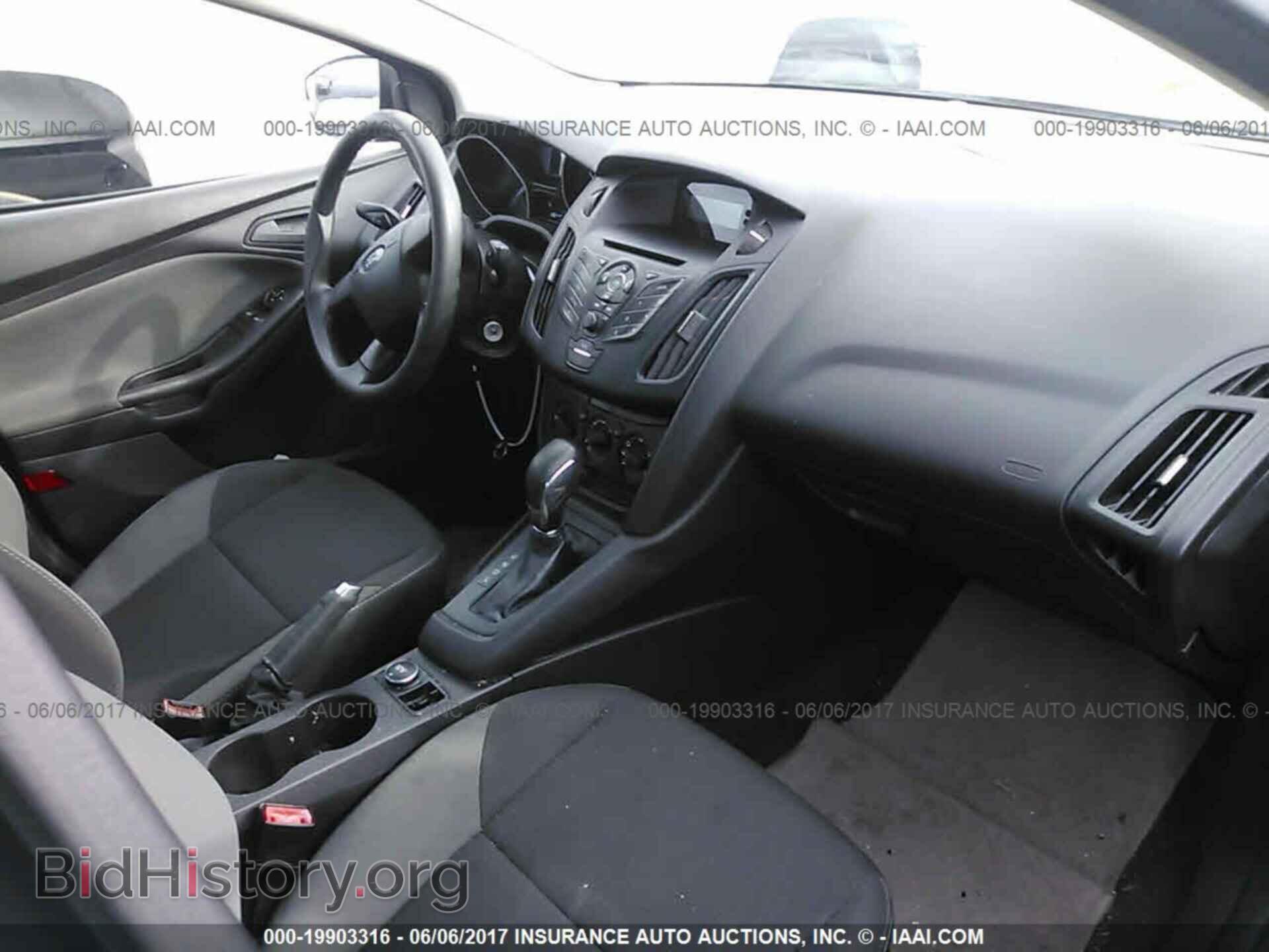 2012 Ford Focus - VIN: 1FAHP3E27CL444575 - Photo 5