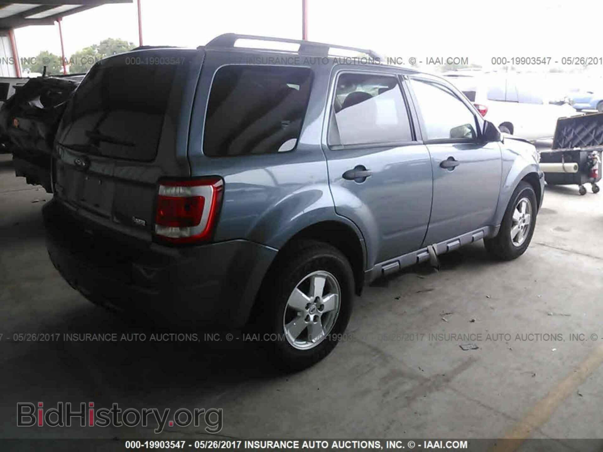 2011 Ford Escape - VIN: 1FMCU0DG7BKA07202 - Фото 4