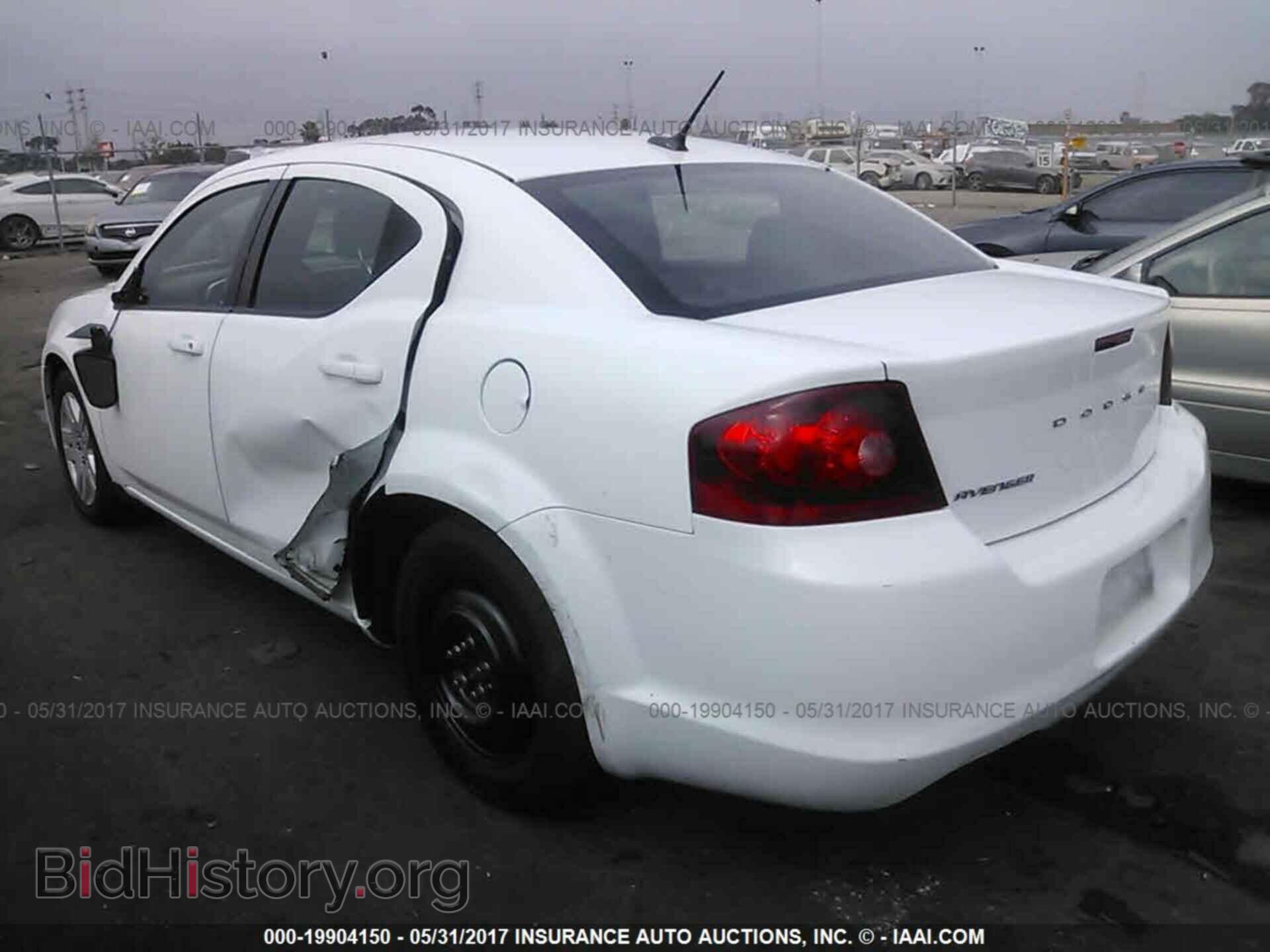 2011 Dodge Avenger - VIN: 1B3BD4FB3BN608616 - Фото 3