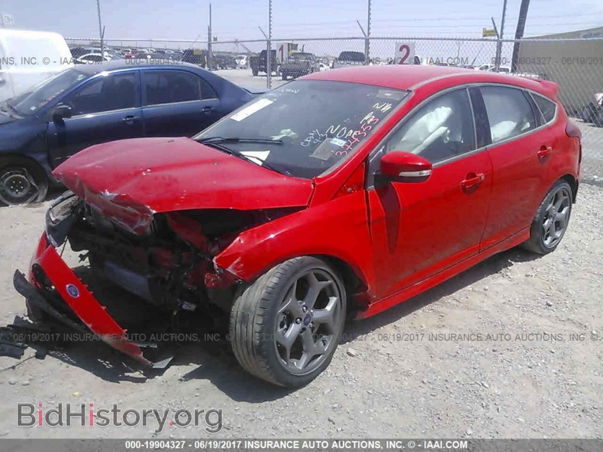 2016 Ford Focus - VIN: 1FADP3L95GL374353 - Photo 2