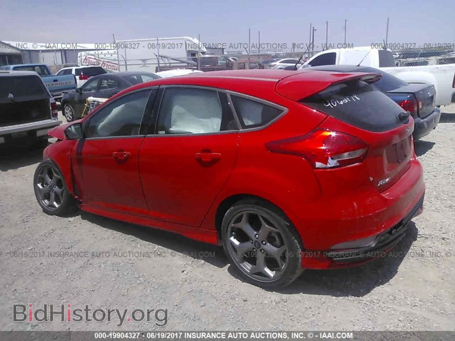 2016 Ford Focus - VIN: 1FADP3L95GL374353 - Photo 3