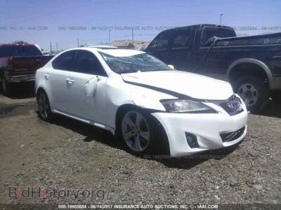 2012 Lexus IS, белый — VIN JTHBE5C25C5030203, IAAI