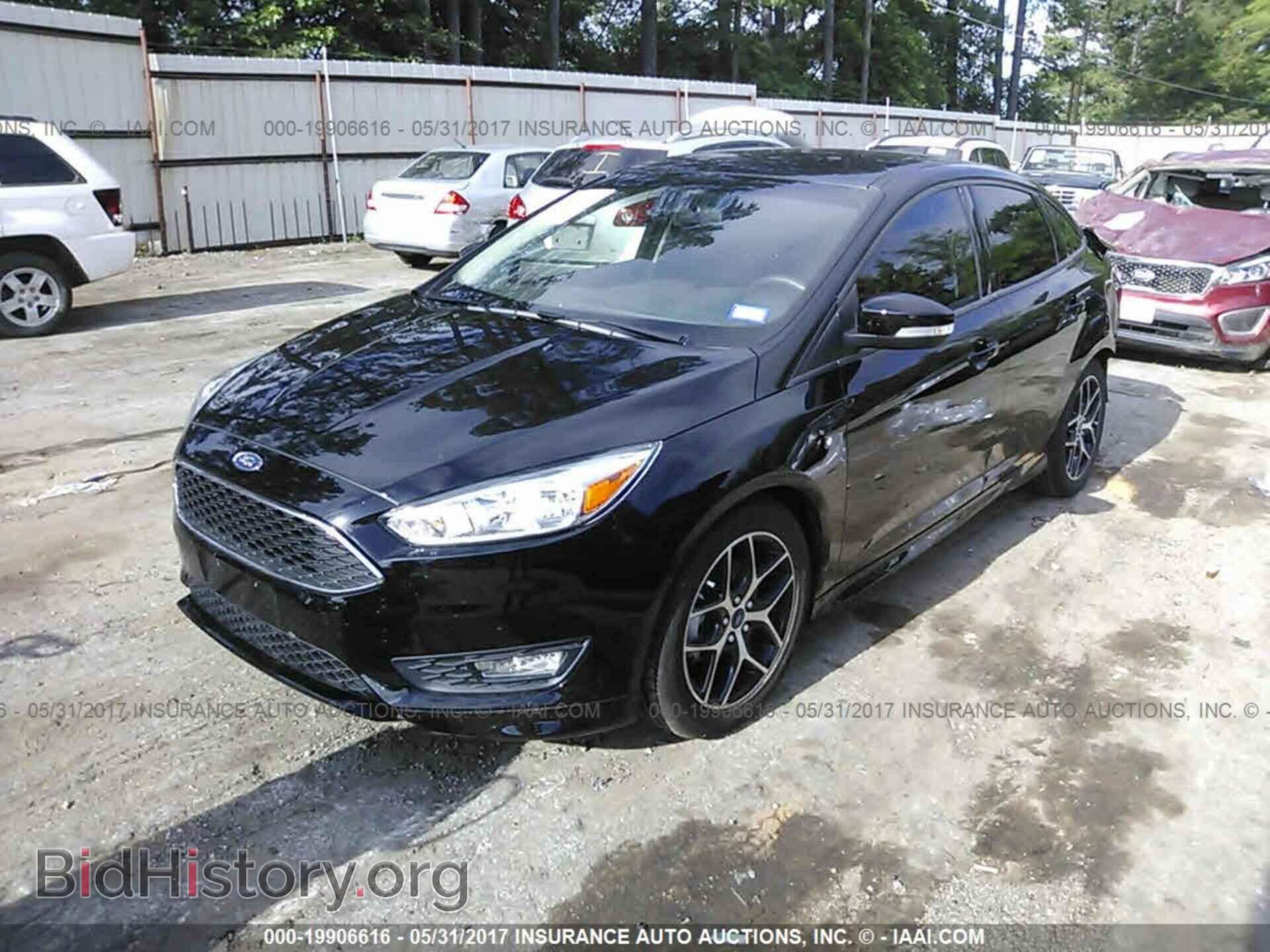 2016 Ford Focus - VIN: 1FADP3F29GL404467 - Фото 2