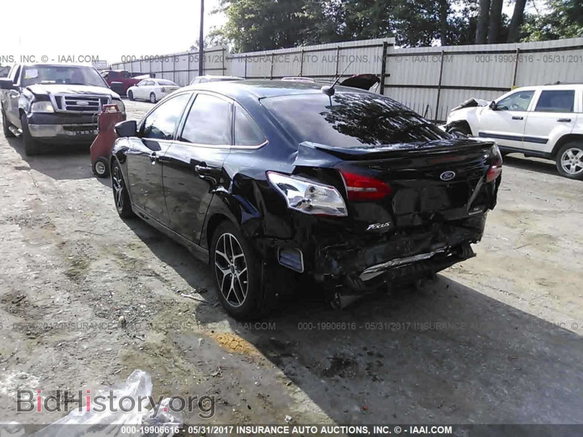 2016 Ford Focus - VIN: 1FADP3F29GL404467 - Фото 3