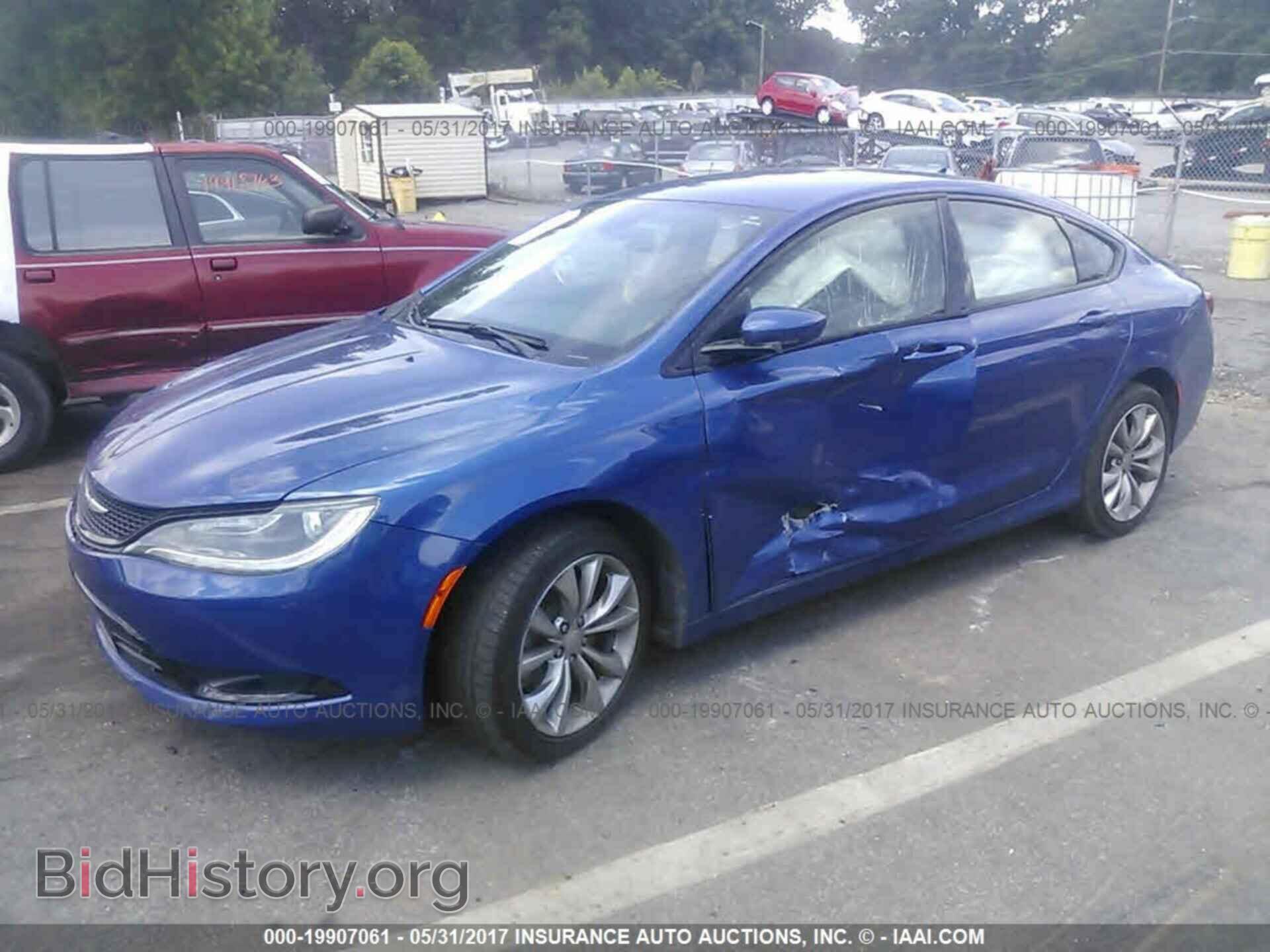 2015 Chrysler 200 - VIN: 1C3CCCBG7FN508076 - Photo 2