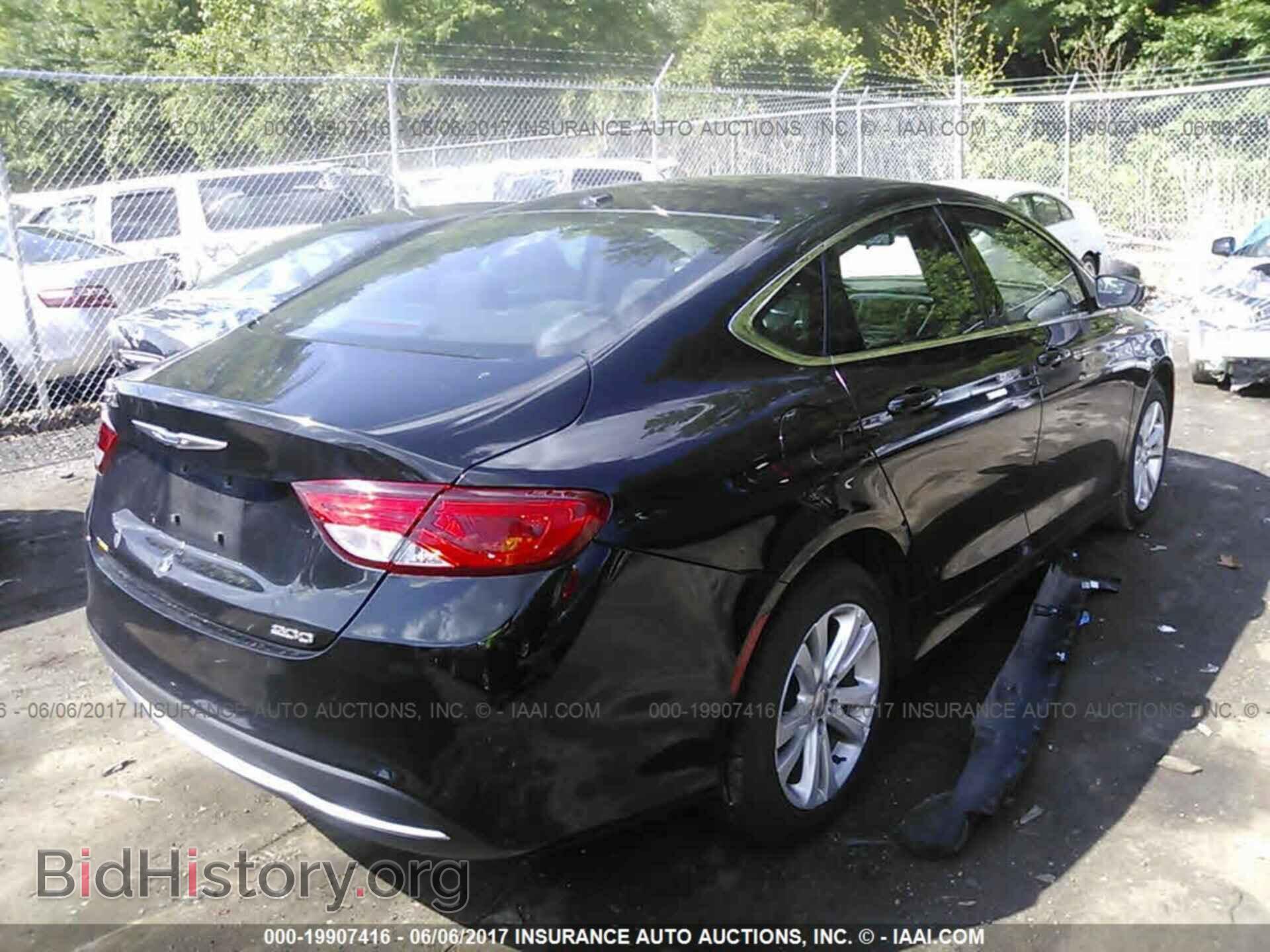 2015 Chrysler 200 - VIN: 1C3CCCAB7FN734138 - Photo 4